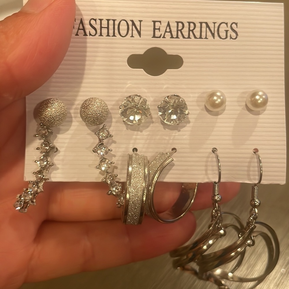 Earring set - Picture 5 of 7